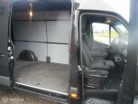 Mercedes-Benz-Sprinter-6