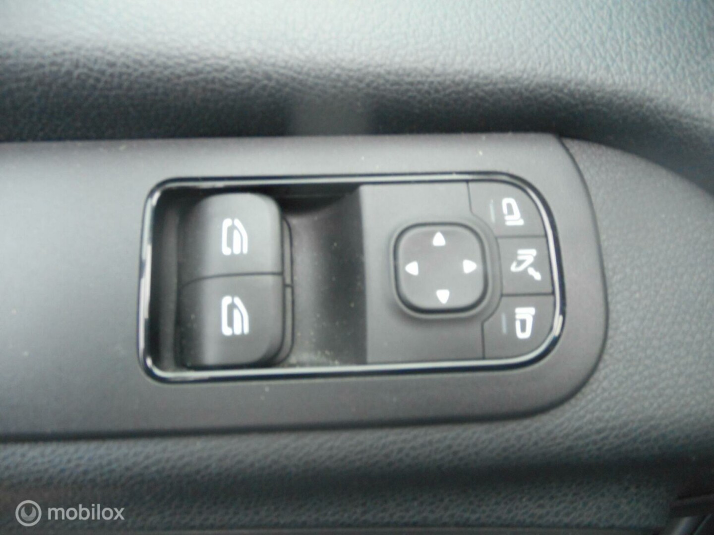 Mercedes-Benz-Sprinter-8