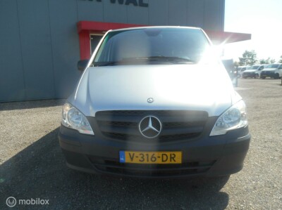 Mercedes-Benz-Vito-1
