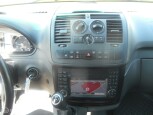 Mercedes-Benz-Vito-10