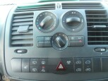 Mercedes-Benz-Vito-11