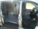 Mercedes-Benz-Vito-6