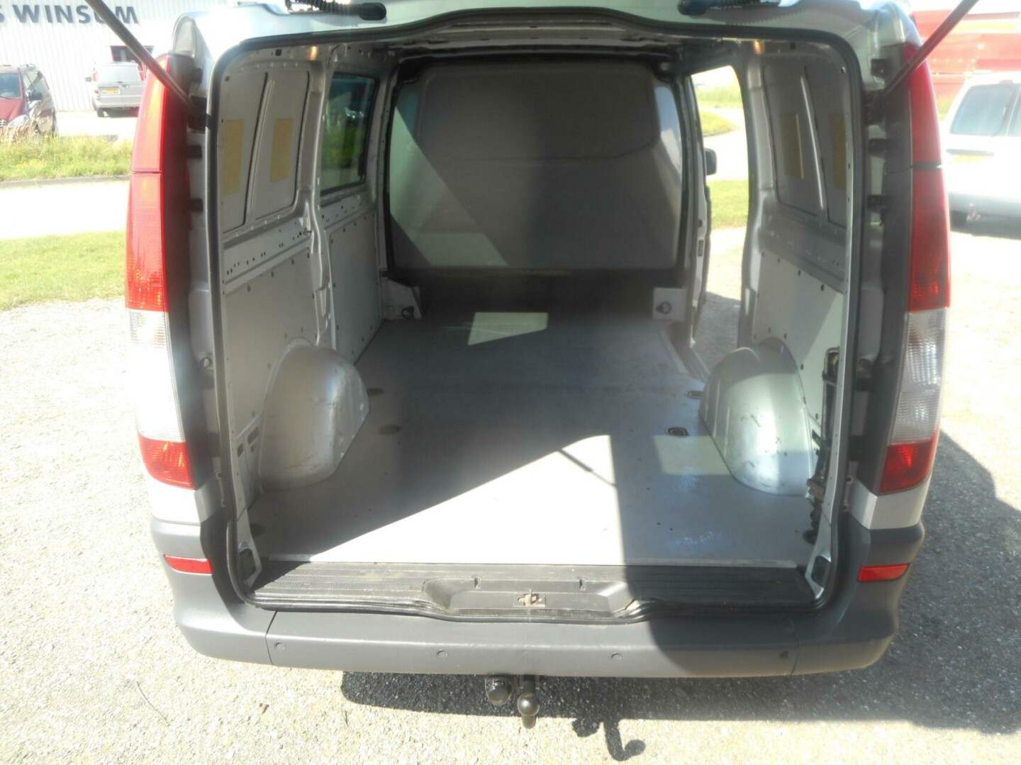Mercedes-Benz-Vito-7