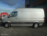 Mercedes-Benz-Sprinter-2