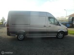 Mercedes-Benz-Sprinter-6