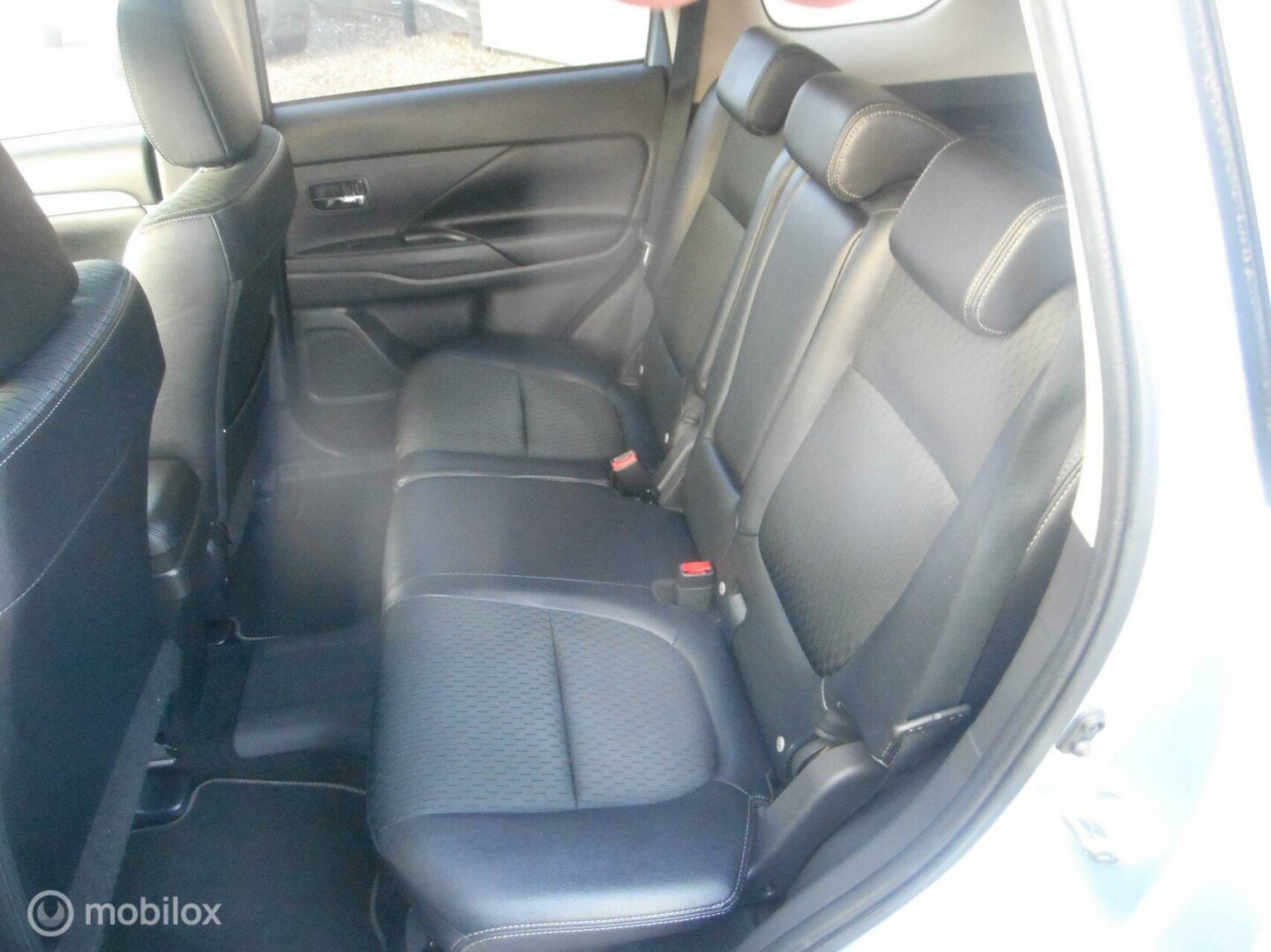 Mitsubishi-Outlander-10
