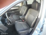 Mitsubishi-Outlander-11