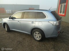 Mitsubishi-Outlander-3