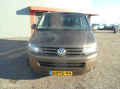 Volkswagen-Transporter-1