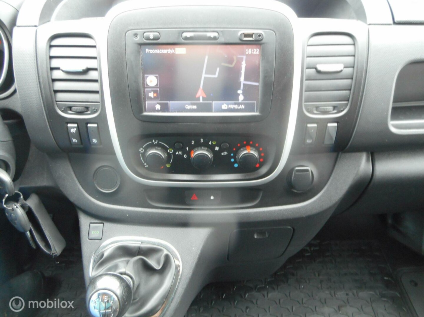 Opel-Vivaro bestel-11