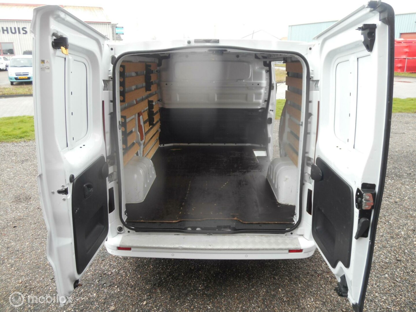 Opel-Vivaro bestel-8