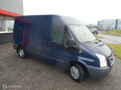 Ford-Transit-5