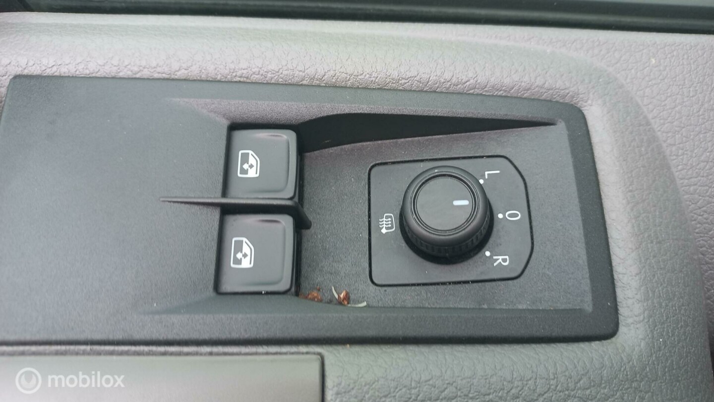 Volkswagen-Crafter-11