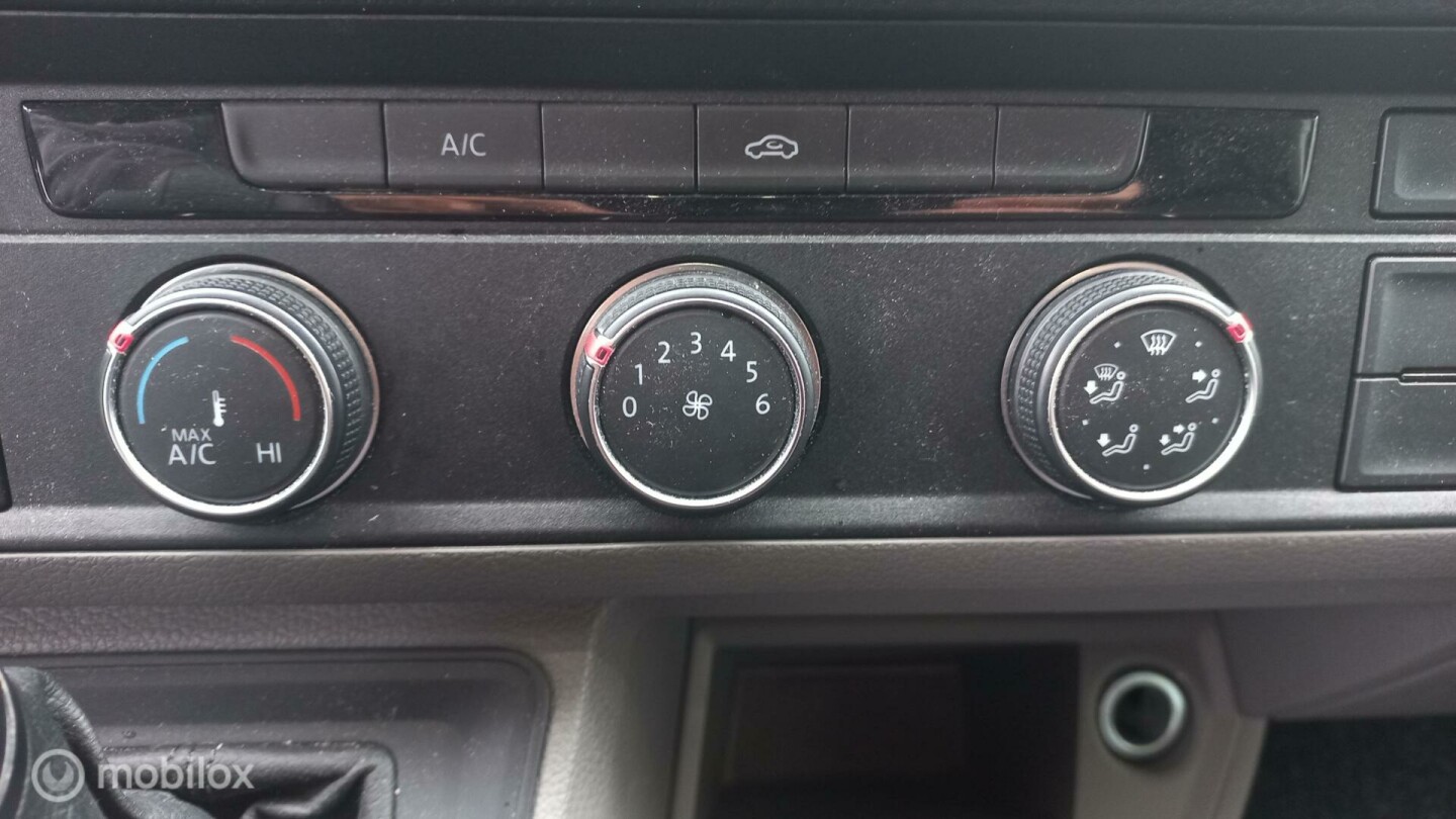 Volkswagen-Crafter-12