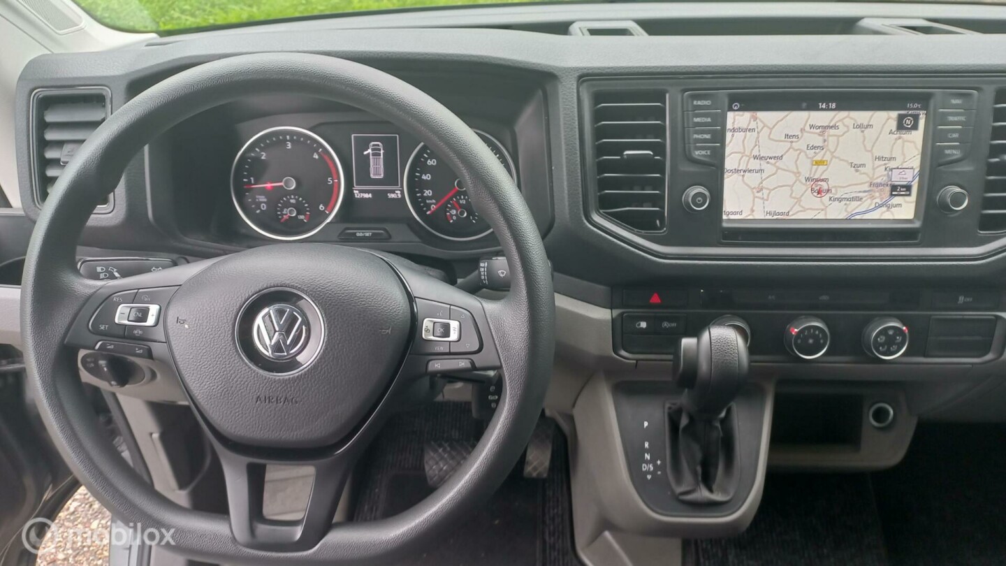 Volkswagen-Crafter-17