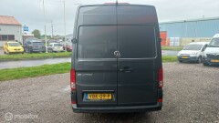 Volkswagen-Crafter-4