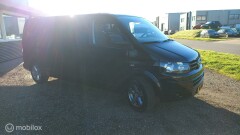 Volkswagen-Transporter-5