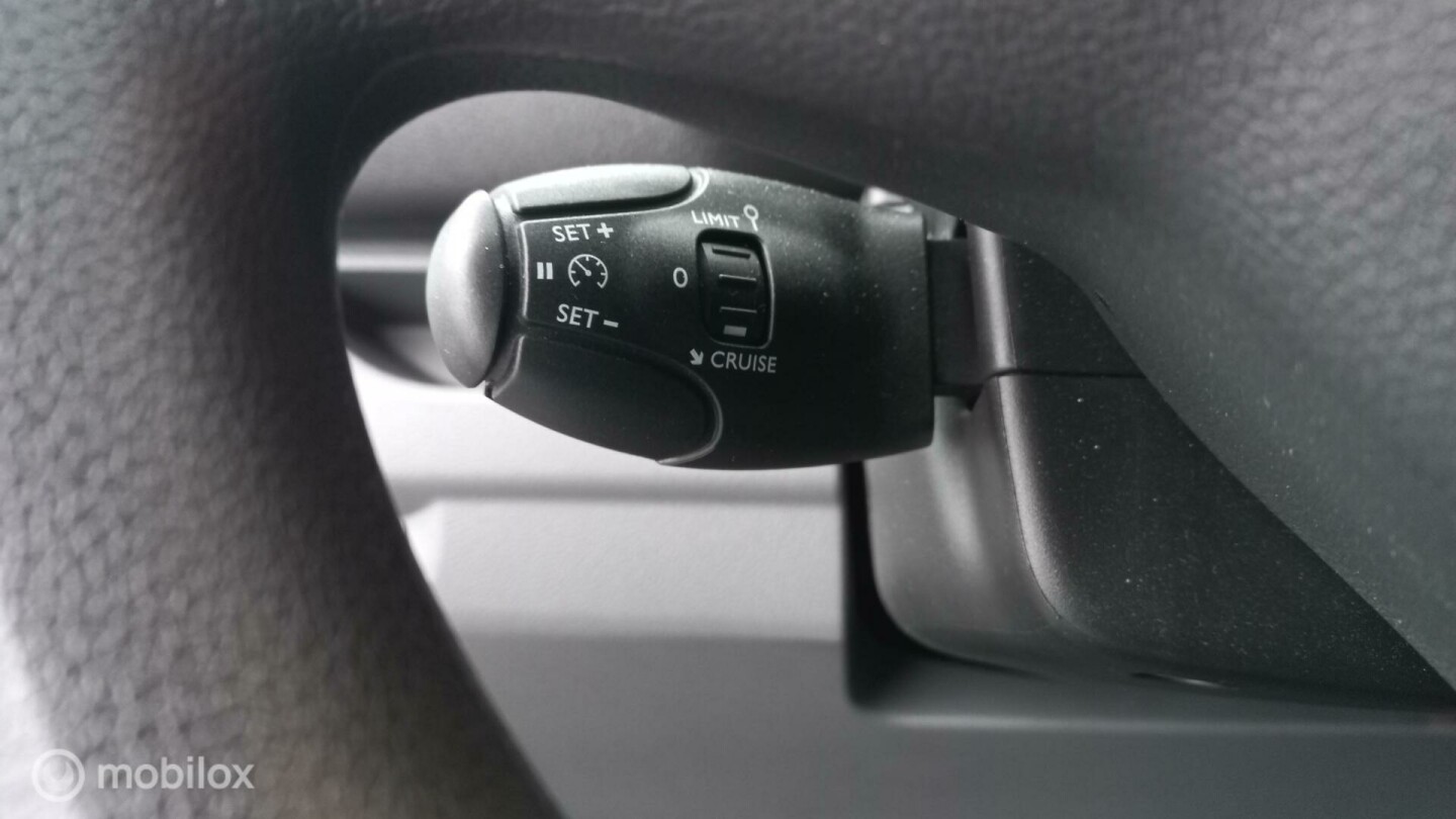 Opel-Vivaro bestel-18