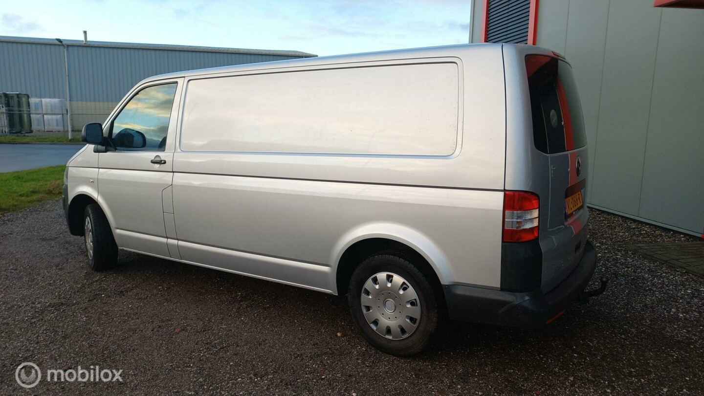Volkswagen-Transporter-2