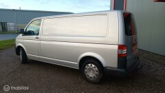 Volkswagen-Transporter-2