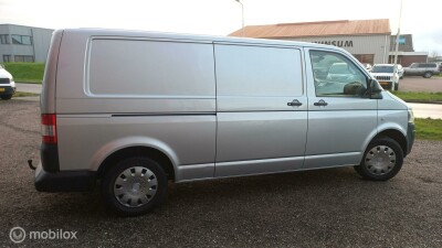 Volkswagen-Transporter-4