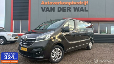 Renault-Trafic-0