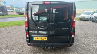 Renault-Trafic-4