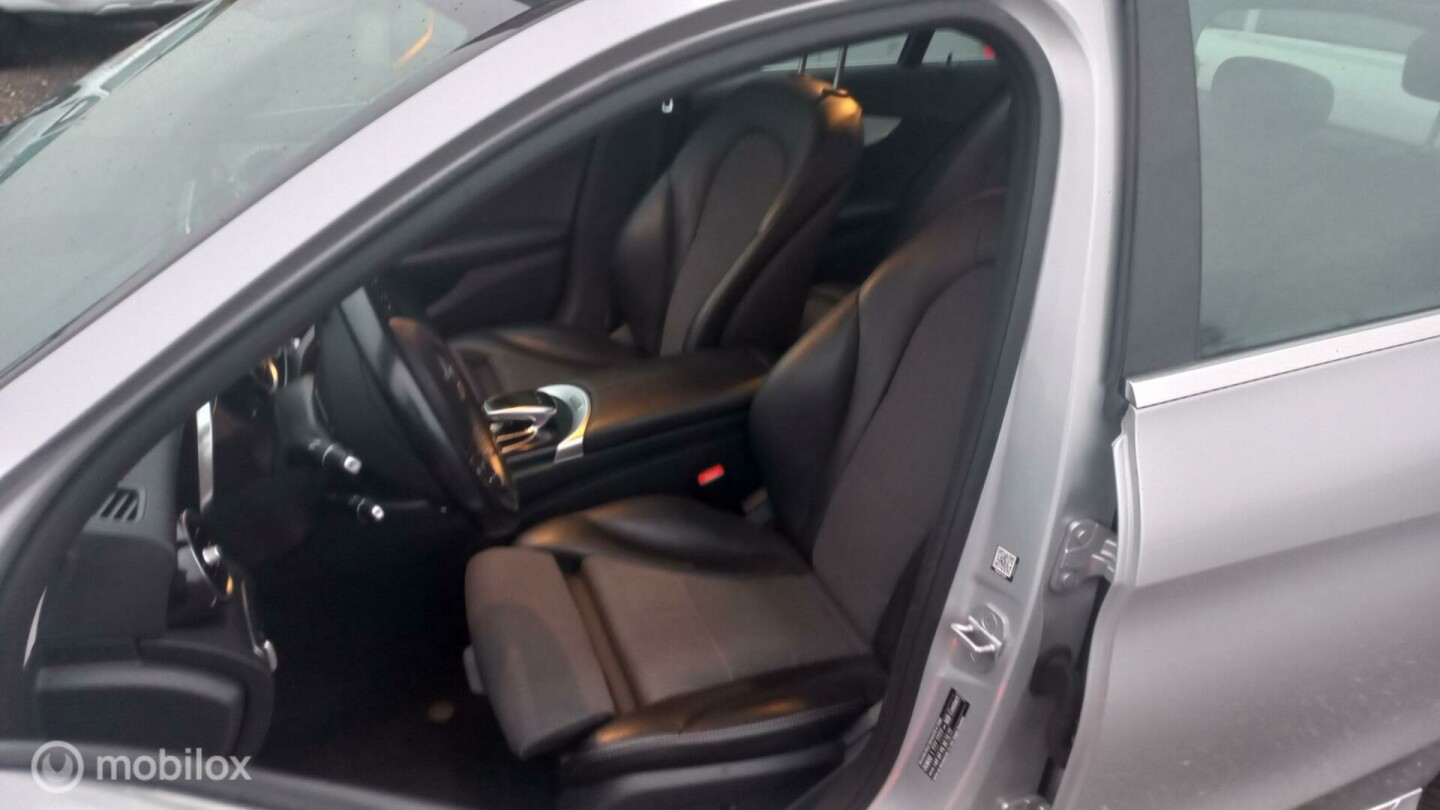Mercedes-Benz-C-Klasse-10