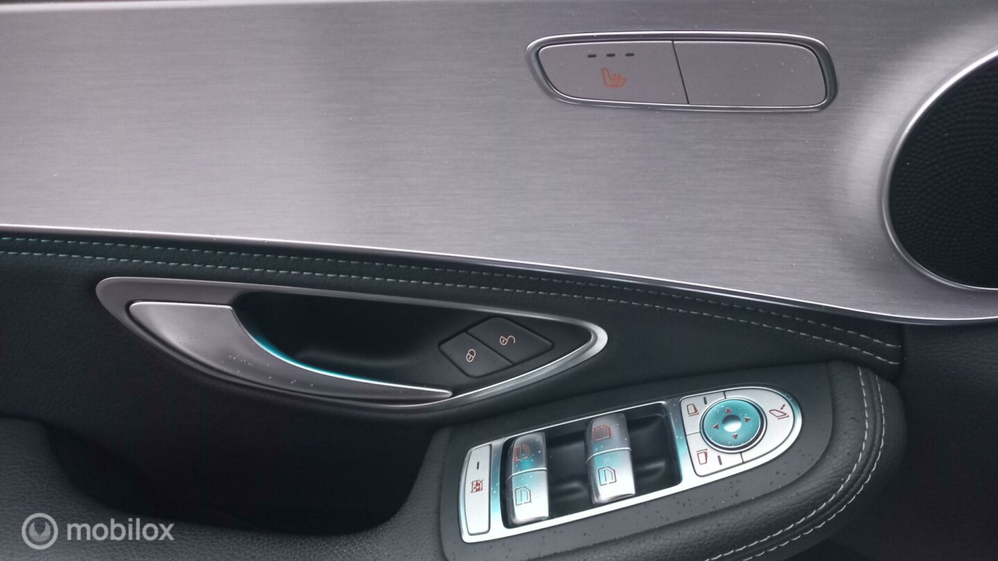 Mercedes-Benz-C-Klasse-12