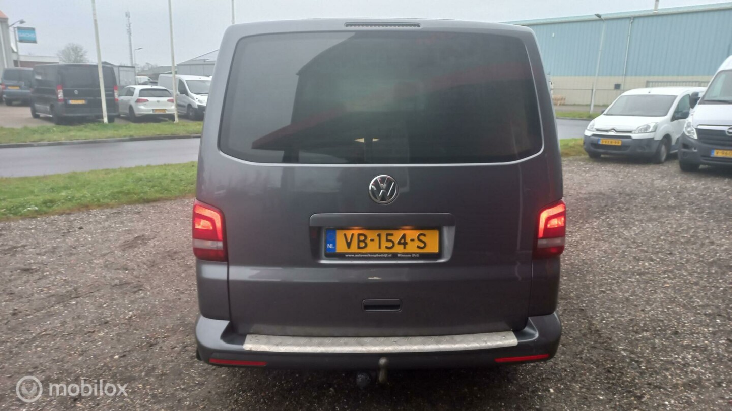 Volkswagen-Transporter-5