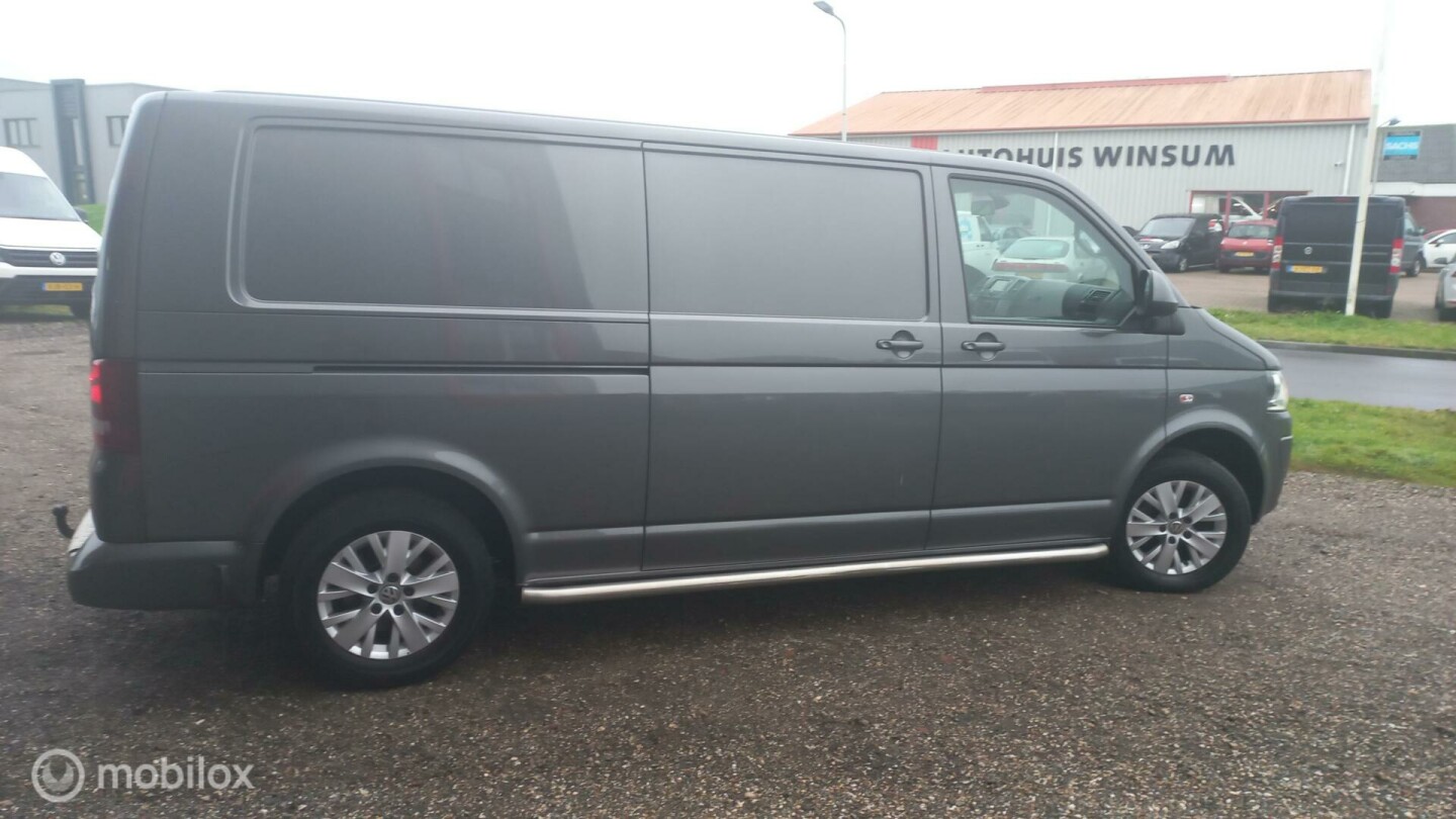 Volkswagen-Transporter-6