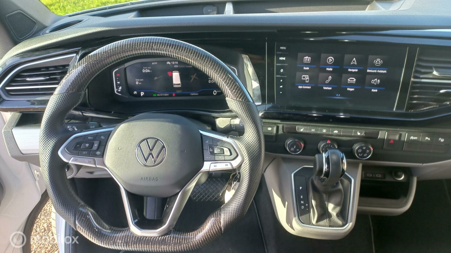 Volkswagen-Transporter-22
