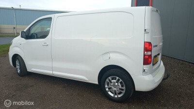 Peugeot-Expert-2