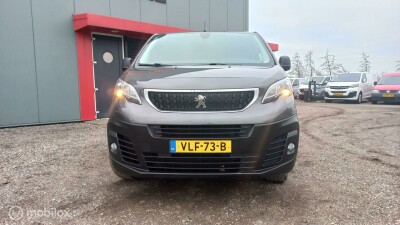 Peugeot-Expert-1