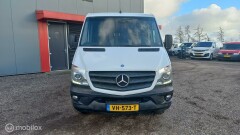 Mercedes-Benz-Sprinter-2
