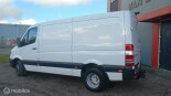 Mercedes-Benz-Sprinter-3