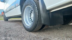 Mercedes-Benz-Sprinter-4