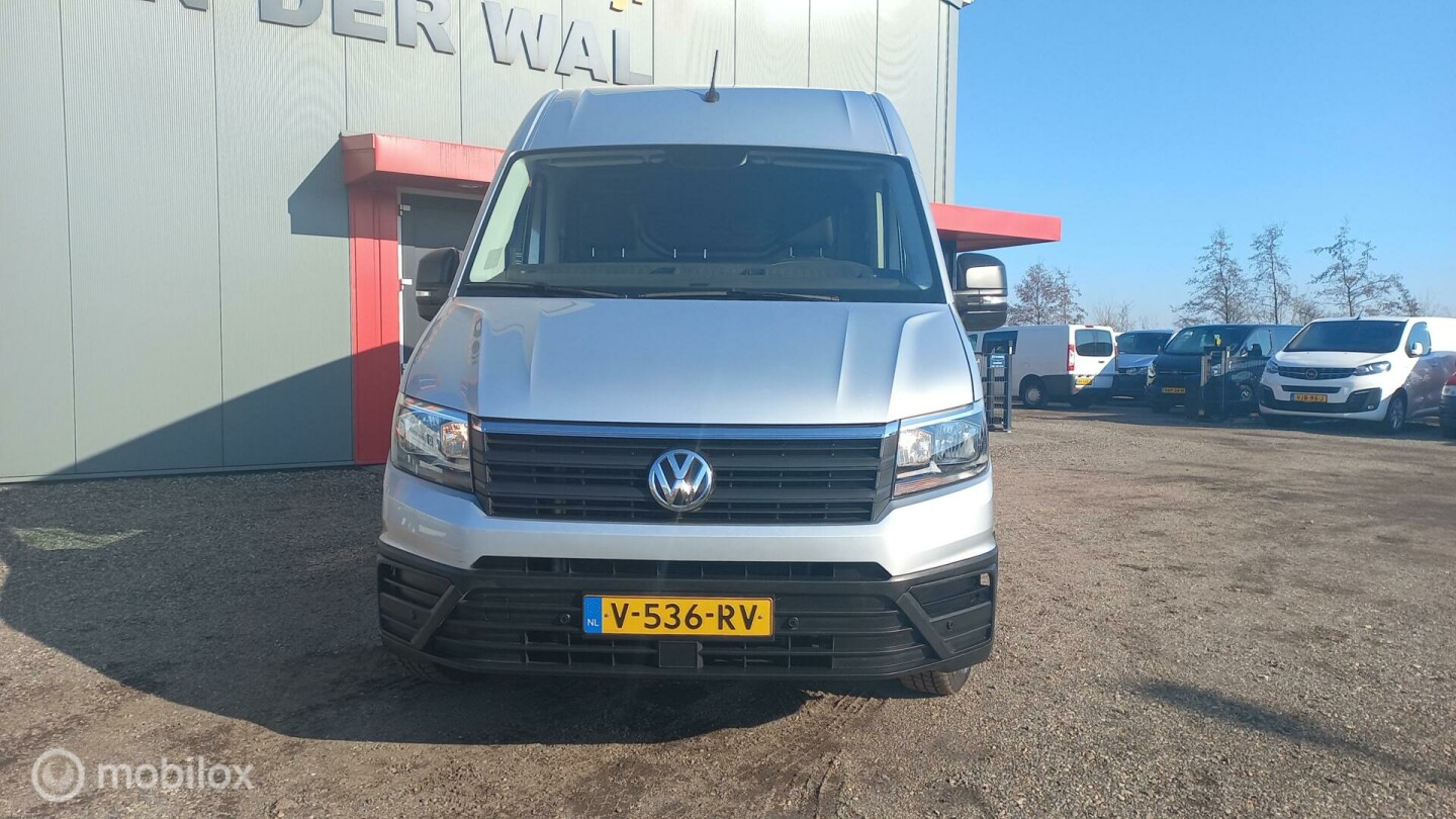 Volkswagen-Crafter-1