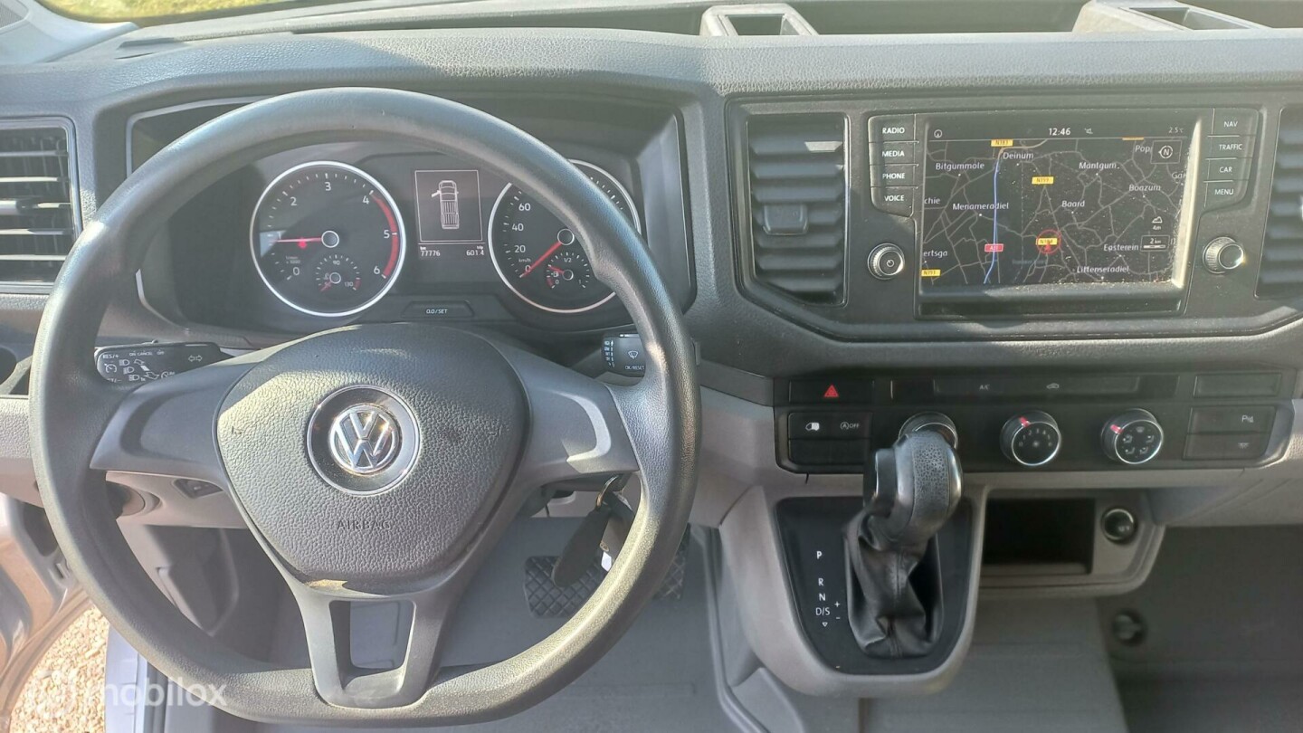 Volkswagen-Crafter-12
