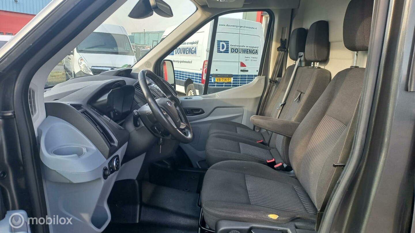 Ford-Transit-10