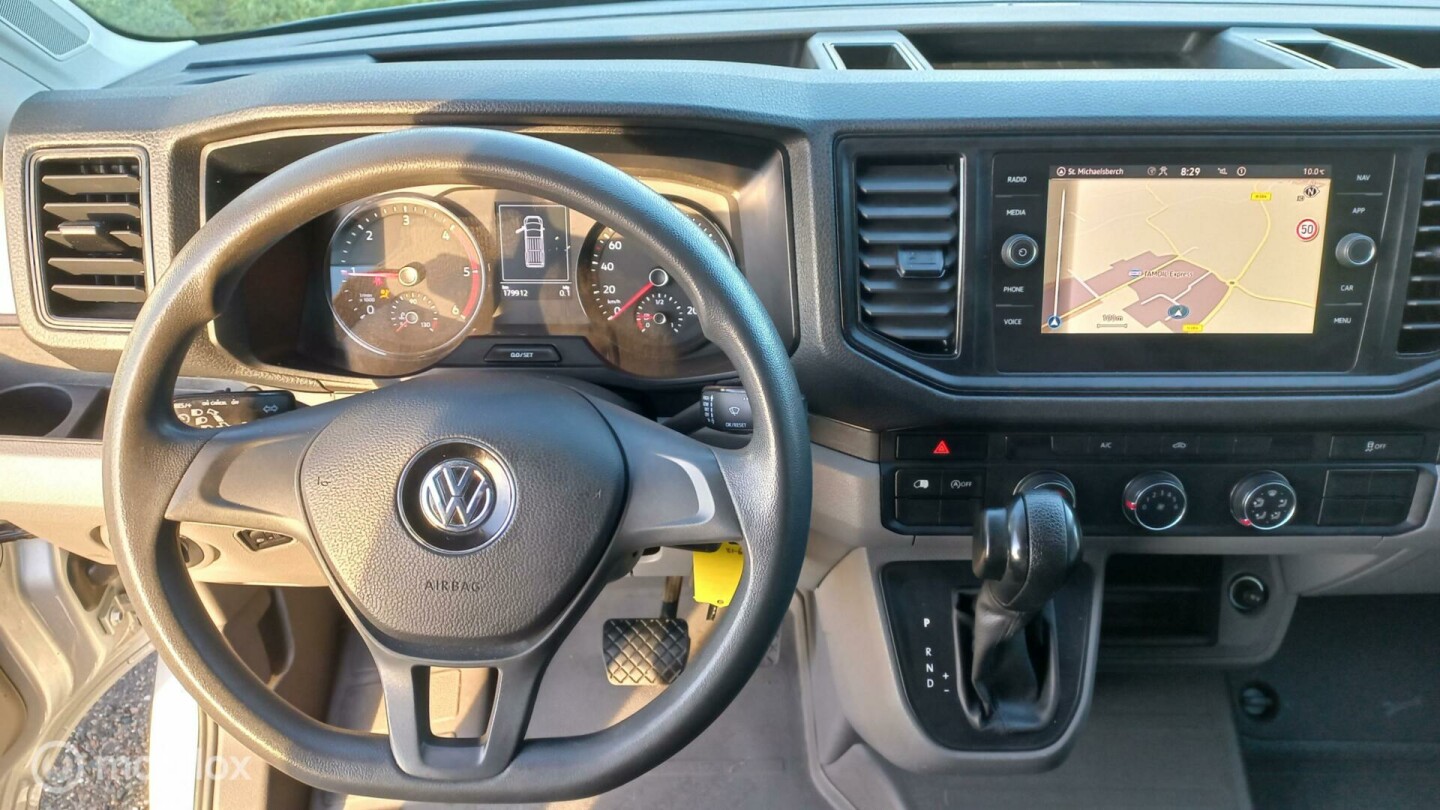 Volkswagen-Crafter-17