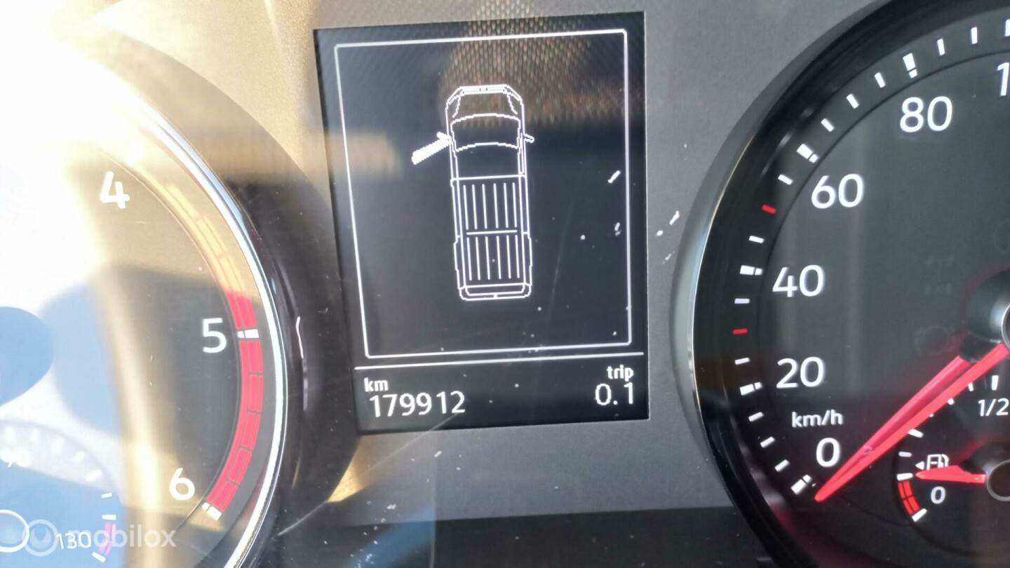 Volkswagen-Crafter-18