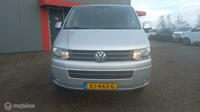 Volkswagen-Transporter-1