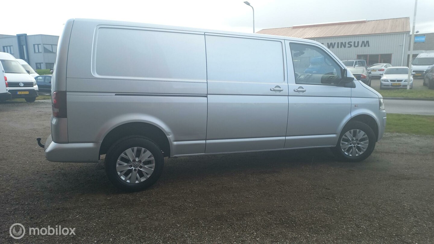 Volkswagen-Transporter-5