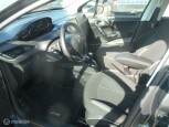 Peugeot-208-8