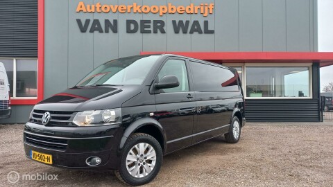 Volkswagen-Transporter-0