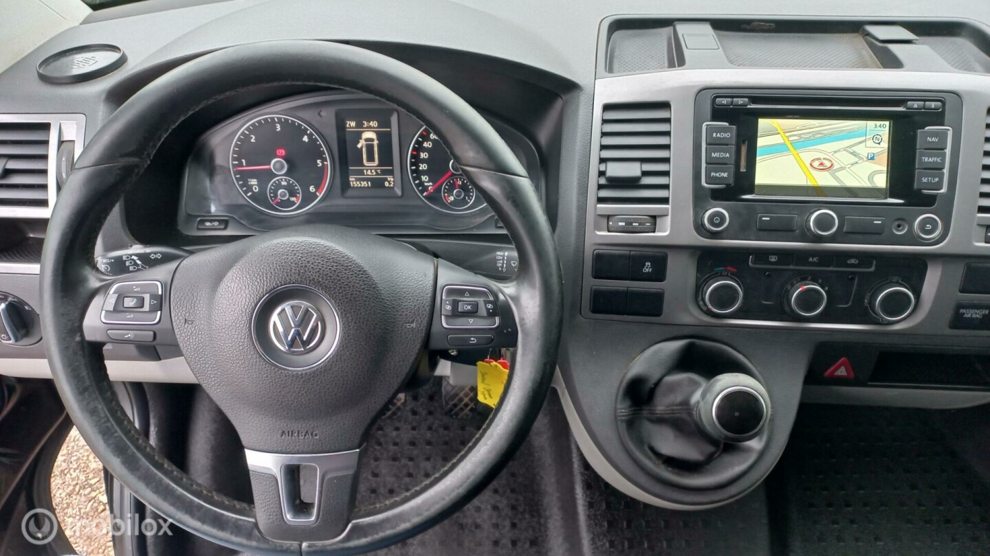 Volkswagen-Transporter-14