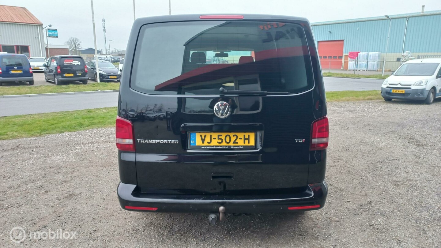 Volkswagen-Transporter-4