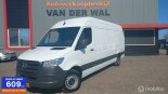 Mercedes-Benz-Sprinter-0