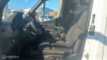 Mercedes-Benz-Sprinter-10